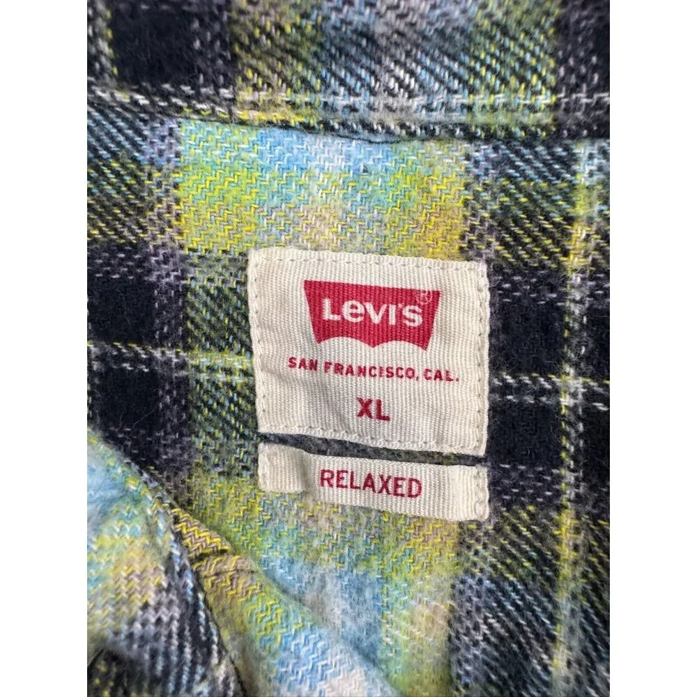 Levi's Flannel Shirt Men's XL Plaid Relaxed Fit Long Sleeve Button‎ Up Casual